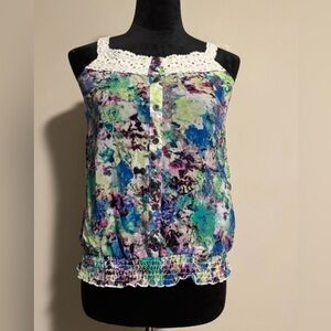 EUC 1010 Purple and Green Lace Neckline Floral Button Down Tank size small